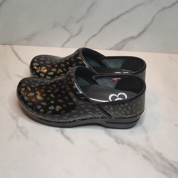 Sanita Smart Step Prof. Prism Printed Patent Clogs 37 - Picture 3 of 6